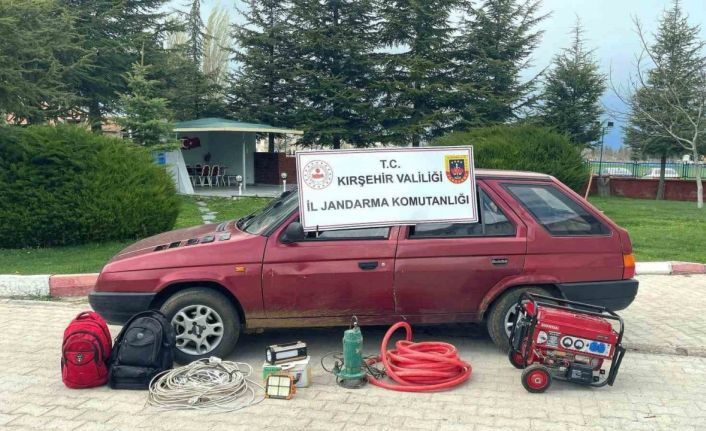 Sit alanında kaçak kazı yapan 7 şüpheli yakalandı