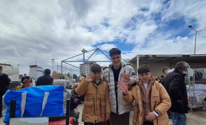 Suriyeliler bayram sonrası ülkelerine dönmeye devam ediyor