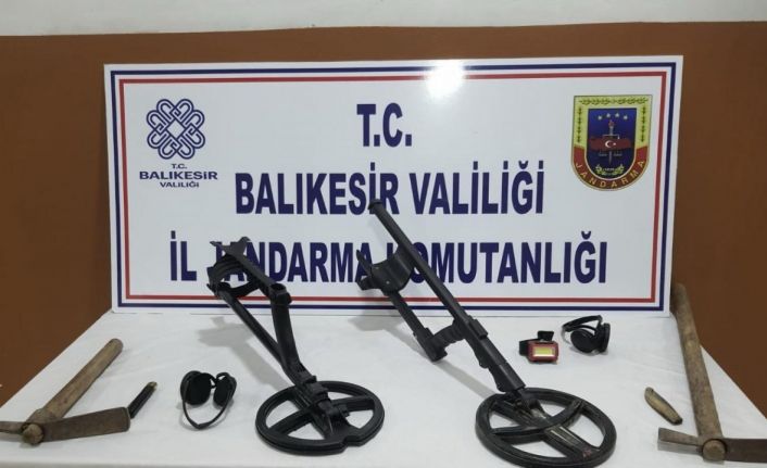 Susurluk’ta kaçak kazıya suçüstü