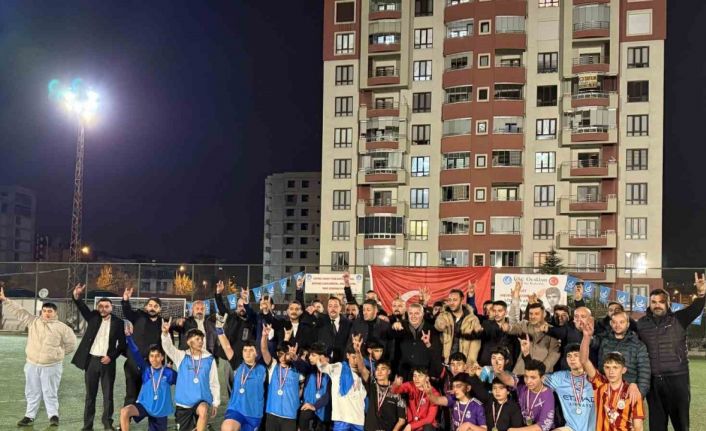 Talas Ülkü Ocakları’ndan, Şehit Korkmaz anısına futbol turnuvası