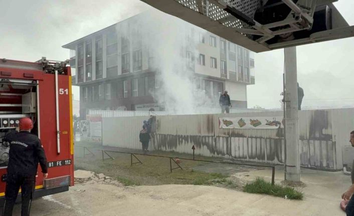 Tarım ürünleri satan firmanın deposunda yangın