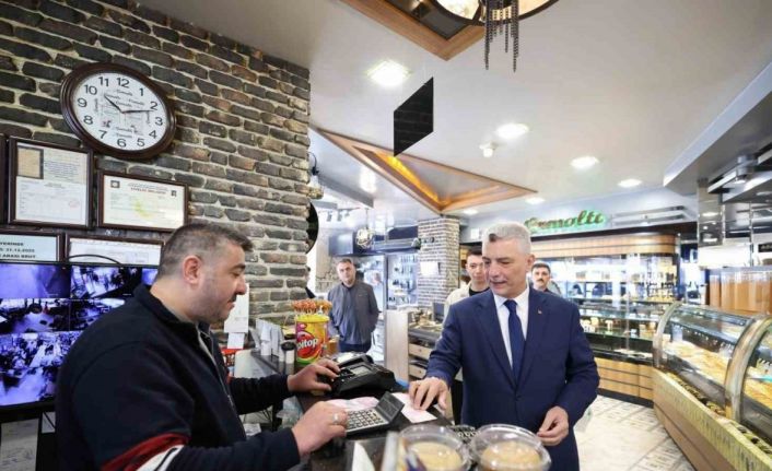 Ticaret Bakanı Bolat’tan esnaf ziyareti