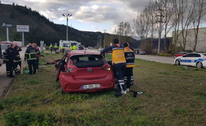 Tırla çarpışan otomobilde ölenlerin sayısı 5 oldu