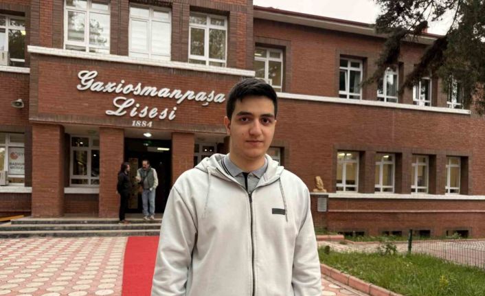 Tokat’ta merdiven çıkamayan lise öğrencisi için sınıfın yer değiştirildi