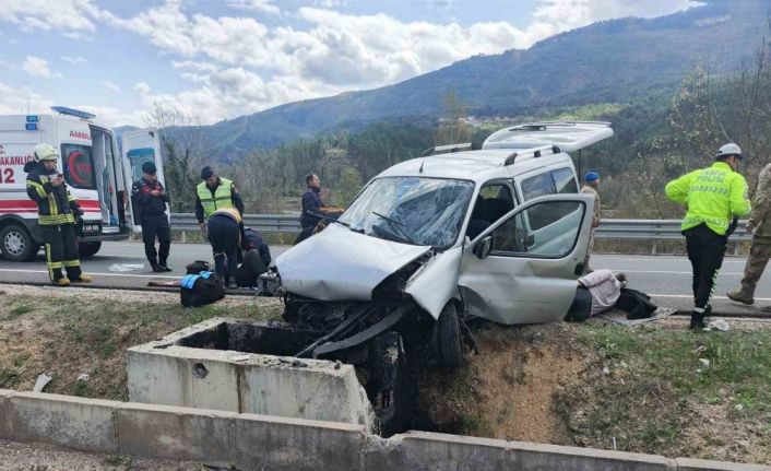 Trafik kazalarında 3 kişi yaralandı