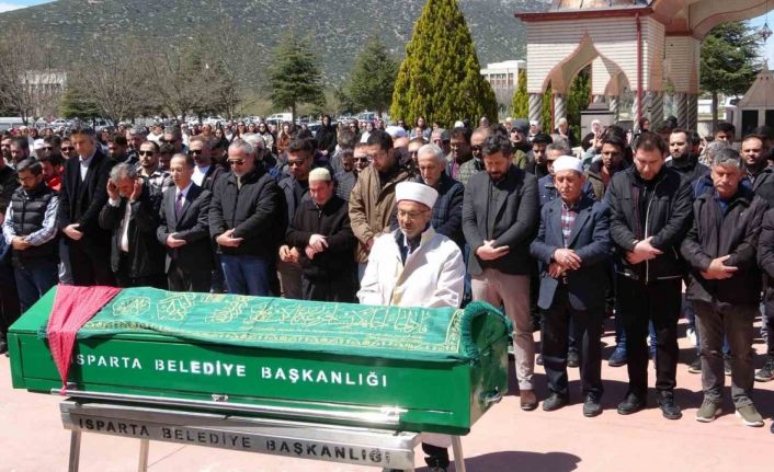 Trafik kazasında hayatını kaybeden doktora gözü yaşlı veda