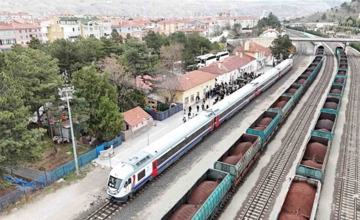 Turistik Tuz Ekspresi yolcuları Çankırı’da doyasıya eğlendi