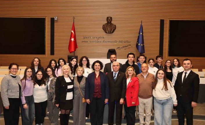 Türk ve İtalyan gençler iklim için buluştu