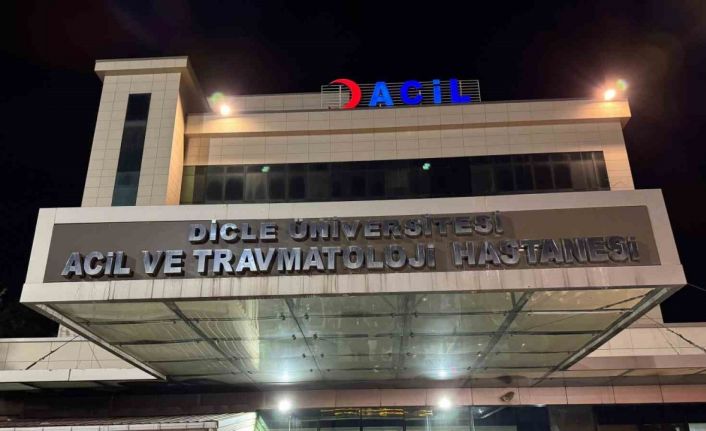 Vali Zorluoğlu, yaralı polis memurunu ziyaret etti