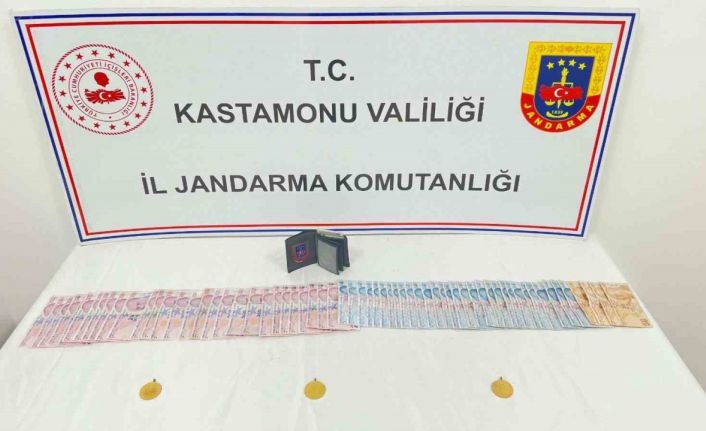 Vatandaşı dolandıran sahte jandarmalar gerçek jandarmadan kaçamadı