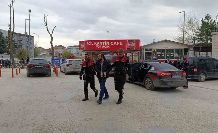Yabancı uyruklu dolandırıcı kovalamaca sonucu yakalandı