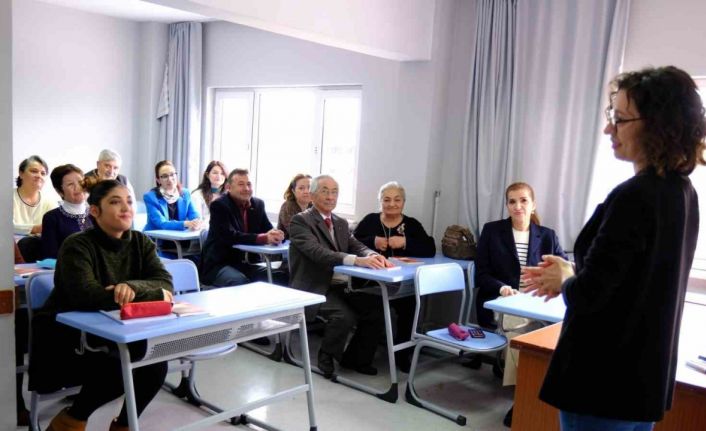 Yenilikçi yazarlık atölyelerinde kelimeler hayat buluyor