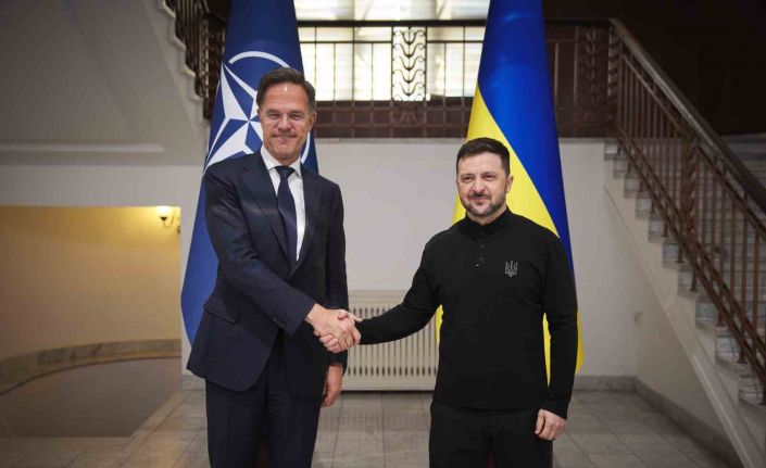 Zelenskiy, NATO Genel Sekreteri Rutte ile bir araya geldi