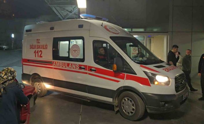 Zonguldakta balkondan düşen 3 yaşındaki çocuk ağır yaralandı