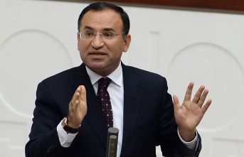 Bozdağ: “Mursi kasten öldürüldü mü?”