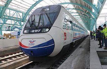 Yüksek Hızlı Tren Sivas tren garında