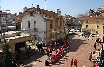 Kartal İstasyon Caddesinde renk cümbüşü