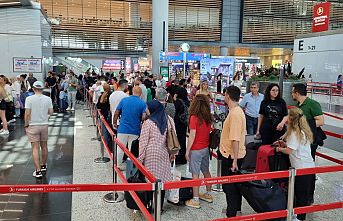 İstanbul Havalimanı'nda bayram yoğunluğu