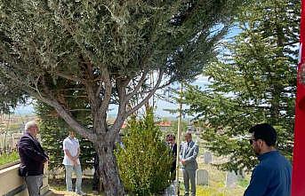 Afyon Lisesinden geleceğe kitap ve fidan bağışı