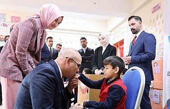 Ağrıda eğitime dokunan proje: Binlerce öğrenci sıralarına kavuştu