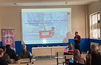 Akyakada vatandaşlara siber suçlar anlatıldı