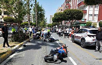 Alanyada motosikletler çarpıştı: 2 yaralı