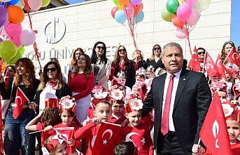 Anadolu Üniversitesinde minikler 23 Nisanı coşkuyla kutladı