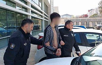 Annesini ve kız kardeşini tehdit eden şahıs tutuklandı