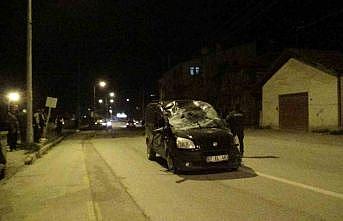 Arkadaşının aracını izinsiz alıp kaza yaptı: 2 yaralı