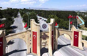 Atatürk Üniversitesi öğrencileri, TÜBİTAK programlarında büyük başarı gösterdi