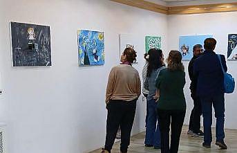 Ayvalık Kütüphanesinde özel öğrencilerden anlamlı sergi