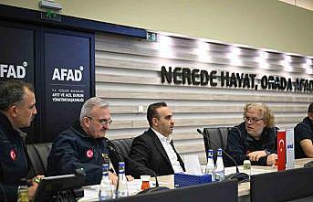 Bakan Kacır: quot;Depremle ilgili gelişmeler takip ediliyorquot;