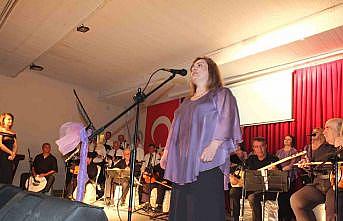Balıkesirde Halk Eğitimi Korosu 7ni konserini verdi