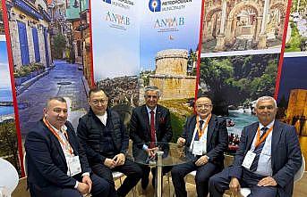 Başkan Topaloğlu, Kazakistan fuarında temaslarını sürdürüyor