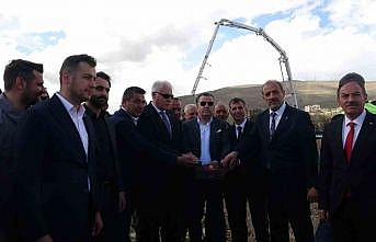 Bayburtta yeni atlı cirit sahasının temeli atılarak yapımına başlandı