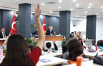 Belediye meclis üyeleri çocuklar oldu
