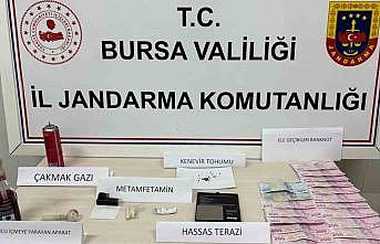 Bursada jandarma uyuşturucu imal eden şüphelileri suçüstü yakaladı