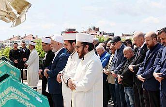 Cumhurbaşkanı Erdoğan, Arapça öğretmeni Ahmet Karamanın cenaze namazına katıldı