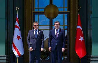 Cumhurbaşkanı Yardımcısı Yılmaz, KKTC Başbakanı Üstel ile görüştü