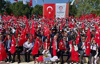 Denizlide 23 Nisan coşkuyla kutlanıyor