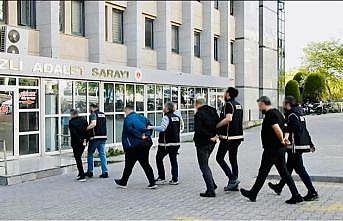 Denizlide kredi kartı komisyoncularına operasyon düzenlendi
