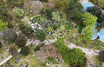 Depremin ardından Şişli Maçka Parkındaki yoğunluk havadan görüntülendi