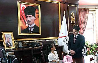 Derikte öğrencinin duygu dolu mektubuna Kaymakam Bayraklı kayıtsız kalmadı