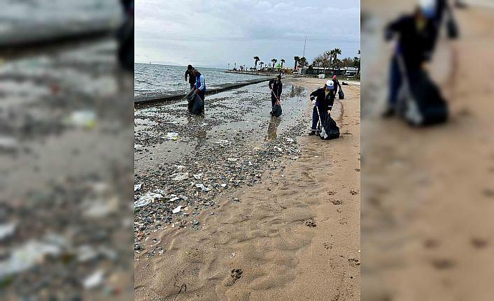 Didimde sahillerde temizlik çalışması yapıldı