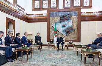 Dışişleri Bakanı Fidan, Cezayir Cumhurbaşkanı Tebbun tarafından kabul edildi