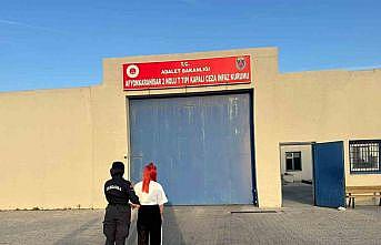 Dolandırıcılık suçundan aranan şahsı jandarma yakaladı