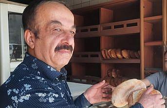 Ekmeği simitten ucuza sattı, vatandaşlar büyük ilgi gösterdi