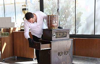 Elazığda 100 yıllık kahve makinesi dikkat çekiyor