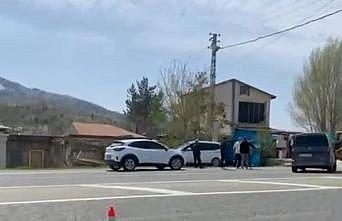 Elazığda iki araç çarpıştı: 4 yaralı