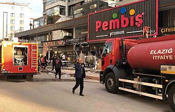 Elazığdaki iş yeri yangını paniğe neden oldu